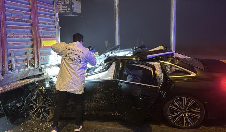 Kütahya’da feci kaza: Aynı araçtan 4 cenaze çıkarıldı