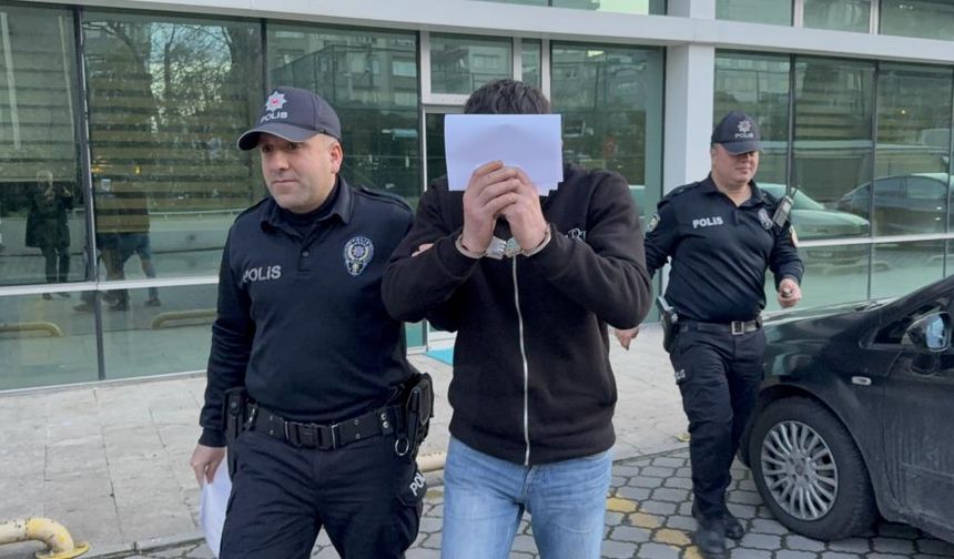 Eşi terk etti, kayınpederinin evini benzinle yaktı