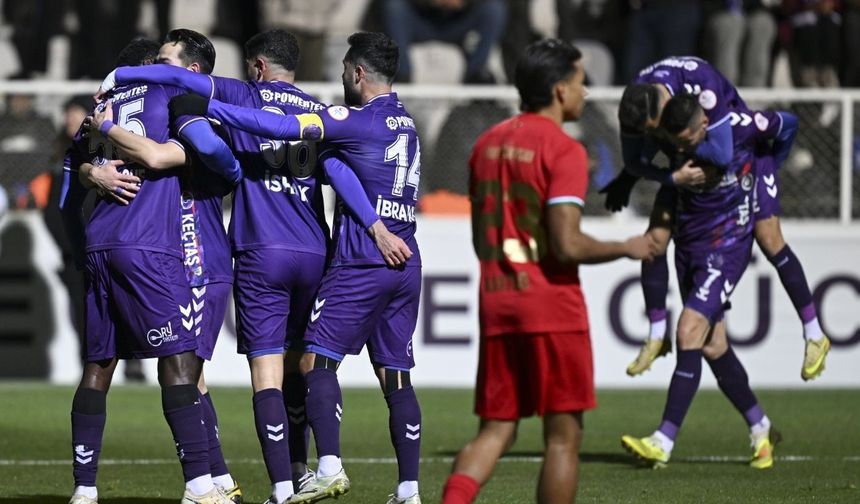 Amedspor taraftarından tepki: Bu oyunla Play-Off bile zor