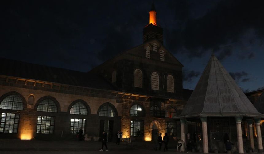 Diyarbakır’da ilk iftar saat kaçta? İşte detaylar