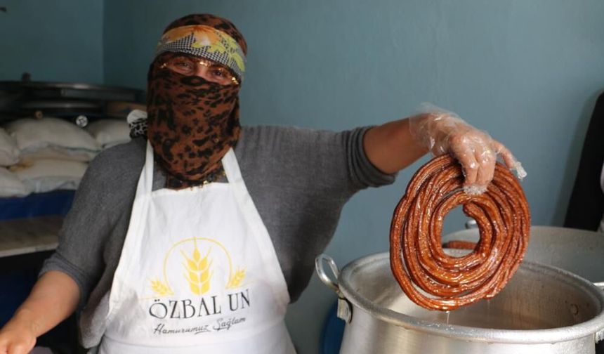 Diyarbakır’da Ramazan sofralarının vazgeçilmezi: Glikozsuz tatlılar