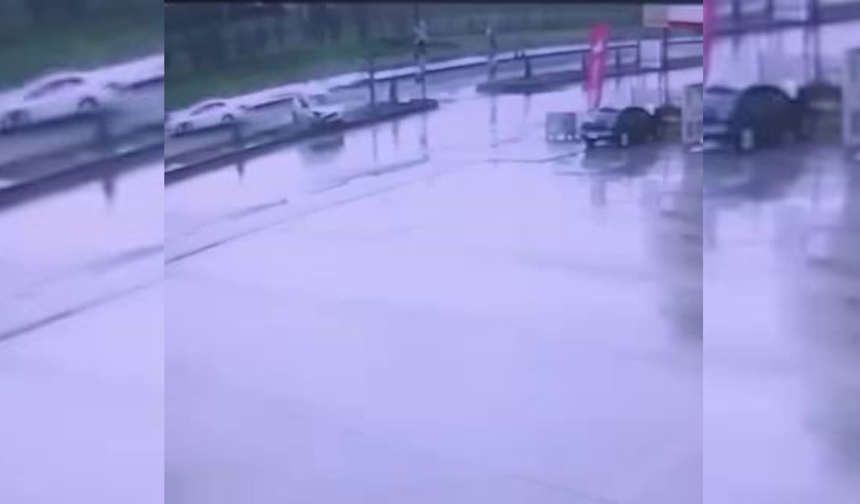 Diyarbakır’da hatalı şerit değişimi pahalıya patladı: 2 Yaralı