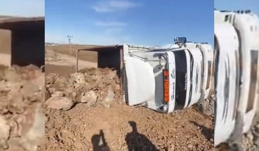 Diyarbakır'da hafriyat kamyonu devrildi; yaralılar var