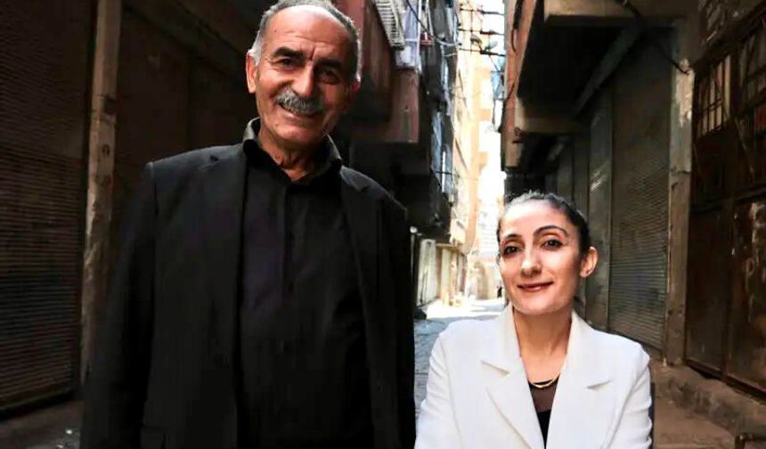 Diyarbakır Sur’da Muhtarlık geleneği sürüyor; Görev babadan evlatlara emanet