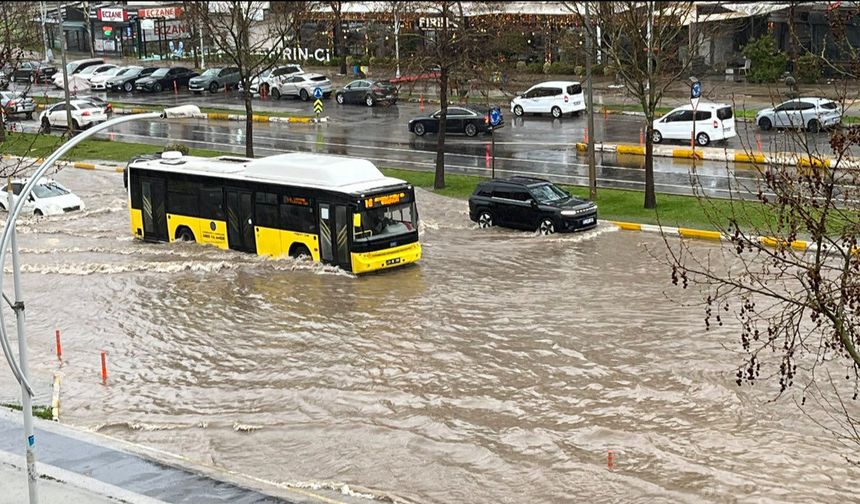 Diyarbakır’da “Venedik” Manzaraları: Şehir sulara teslim!