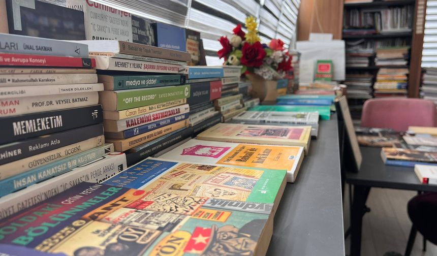 Diyarbakır’da Basın Tarihine ışık tutan sergi; 250 kaynak kitap bir araya getirildi