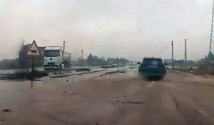 Diyarbakır Üçyol Kavşağında Yol Kapandı: Sürücülere Uyarı