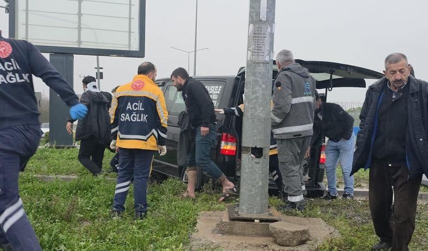 Diyarbakır'da iki araç çarpıştı: Yaralılar var