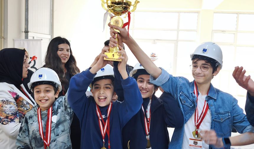 Diyarbakır’da geleceğin mühendisleri yarıştı