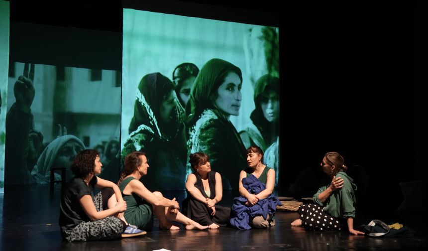 Diyarbakır’da Tiyatro Festivali devam ediyor