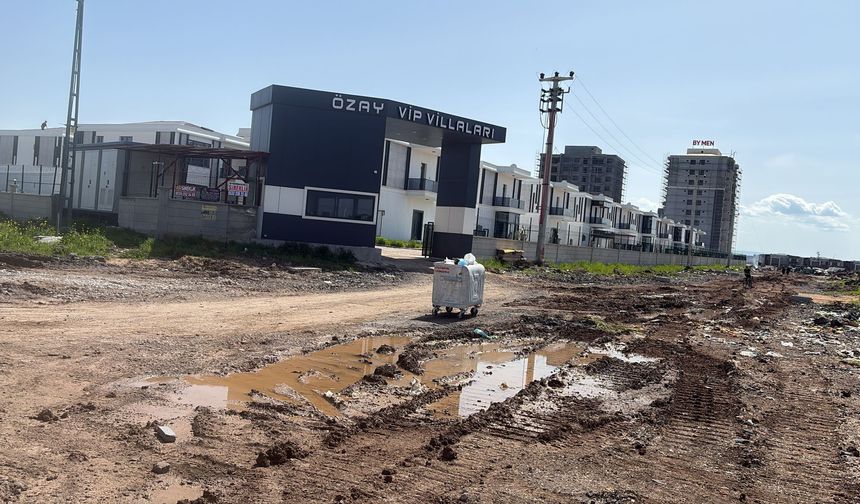 Diyarbakır’da skandal iddia: Yazı bekleyin, denilen yol çamura teslim