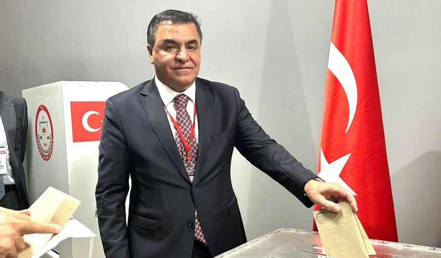 DESOB Başkanı Ebedinoğlu tüm oyları alarak yeniden başkan seçildi