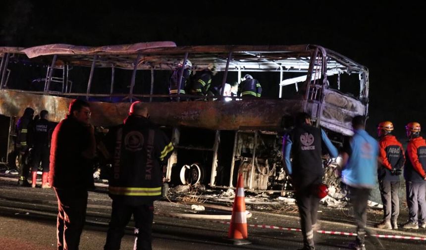 Denizli’de yolcu otobüsü kazasında can pazarı: Çok sayıda ölü ve yaralı