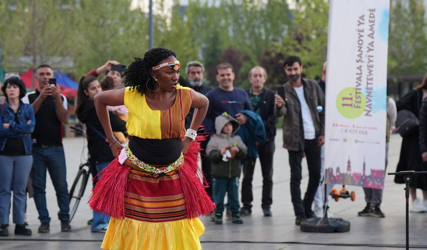 Amed Tiyatro Festivali sokakları sahneye dönüştürdü