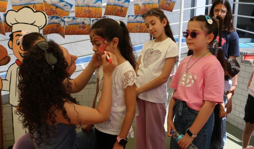 Diyarbakır'da öğrenciler festivalle eğlendi
