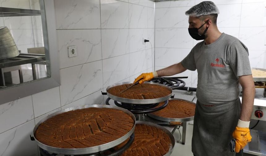 Diyarbakır’da tatlıcılar gece gündüz mesai yapıyor