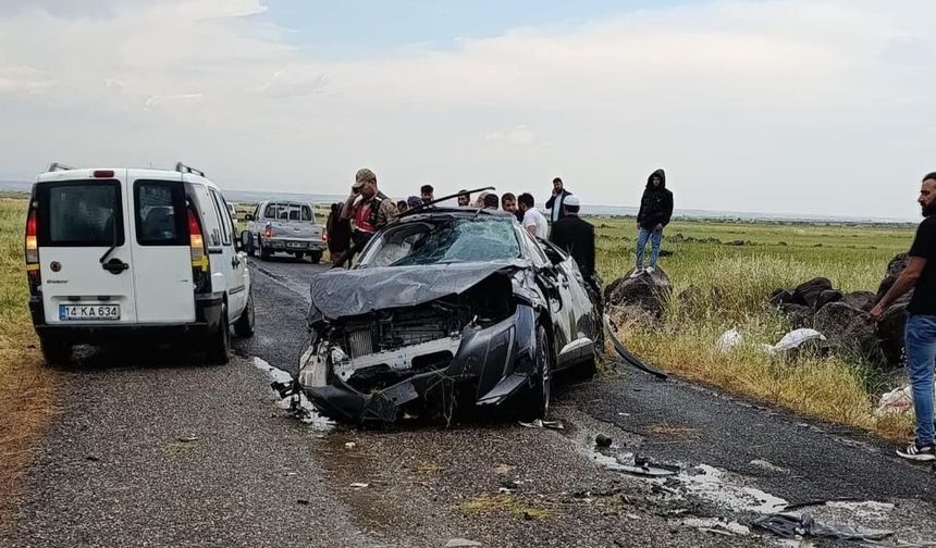 Diyarbakır’da feci kaza: Ölü ve yaralılar var