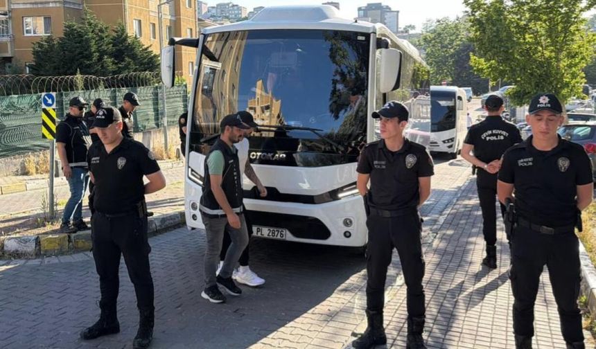 Ünlülere uyuşturucu operasyonu: 10 tutuklama talebi