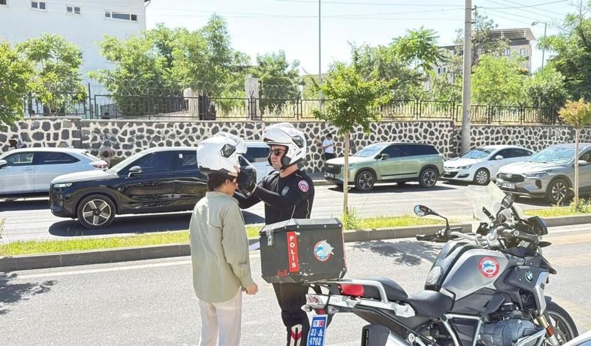 Diyarbakır’da YKS’de zamanla yarış: Son anda yetiştiler