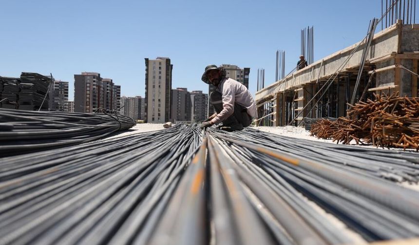 Diyarbakır'da demir ustalarının kavurucu sınavı