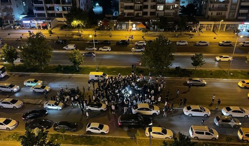 Diyarbakır'da otomobiller çarpıştı: Yaralılar var