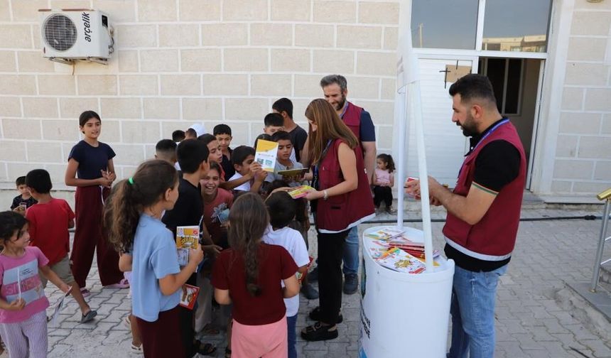Diyarbakır kırsalında çocuklara masal kitabı