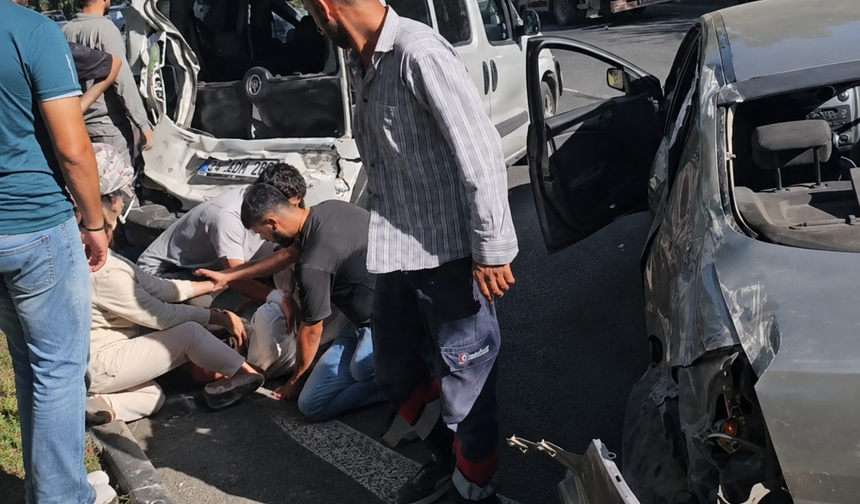 Diyarbakır'da zincirleme kaza: Yaralılar var