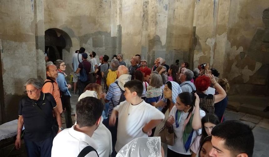 Van Akdamar Kilisesi'ndeki 14'üncü ayin
