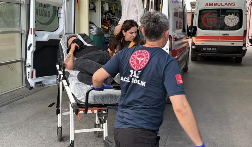 Kadına şiddete karşı çıktı, bıçaklandı