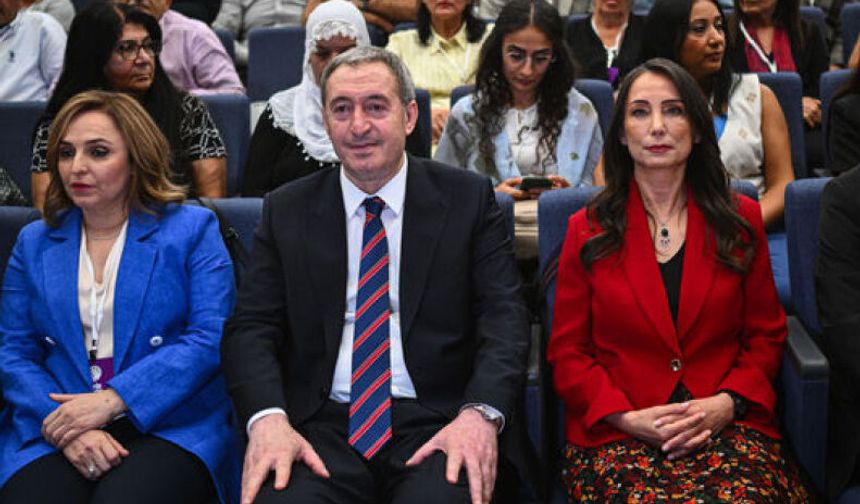 Bakırhan ve Hatimoğulları yeniden DEM Parti Eş Genel Başkanlığına seçildi