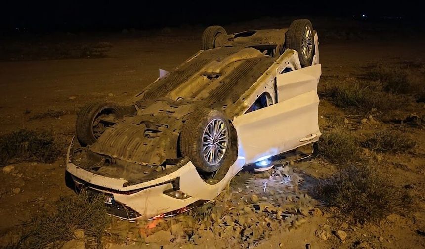 Diyarbakır'da otomobil takla attı; Sürücü yaralandı