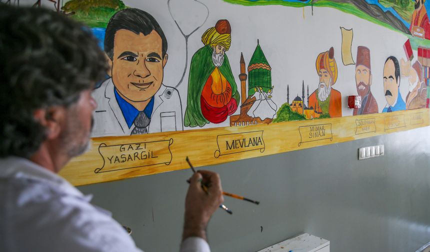 Diyarbakır’da rehber öğretmen okul duvarlarını tuvale çevirdi
