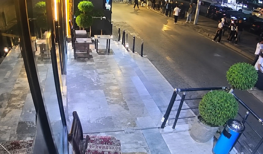 Diyarbakır’da korku dolu anlar: Kadın ölümden saniyelerle kurtuldu!