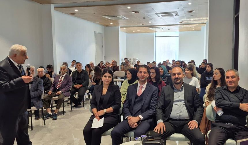 Diyarbakır’da Eğitimci-Yazar Evirgen edebiyatseverlerle buluştu
