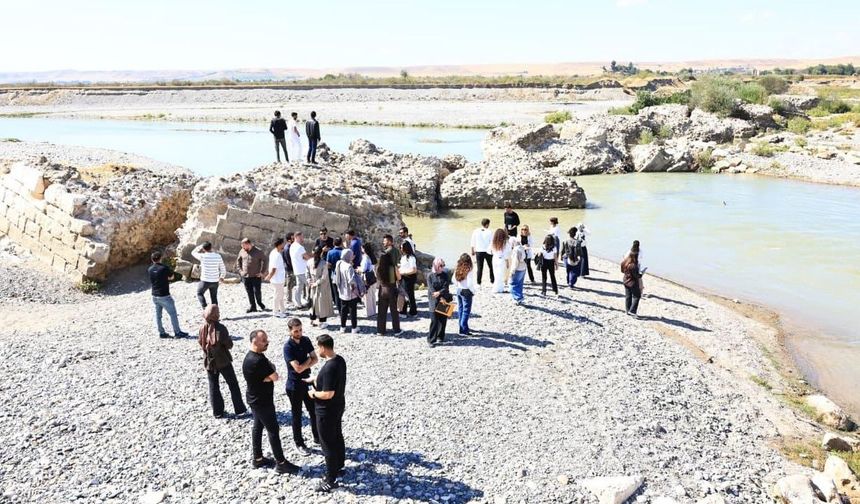 Diyarbakır’da mimar adayları kültürel mirası inceliyor