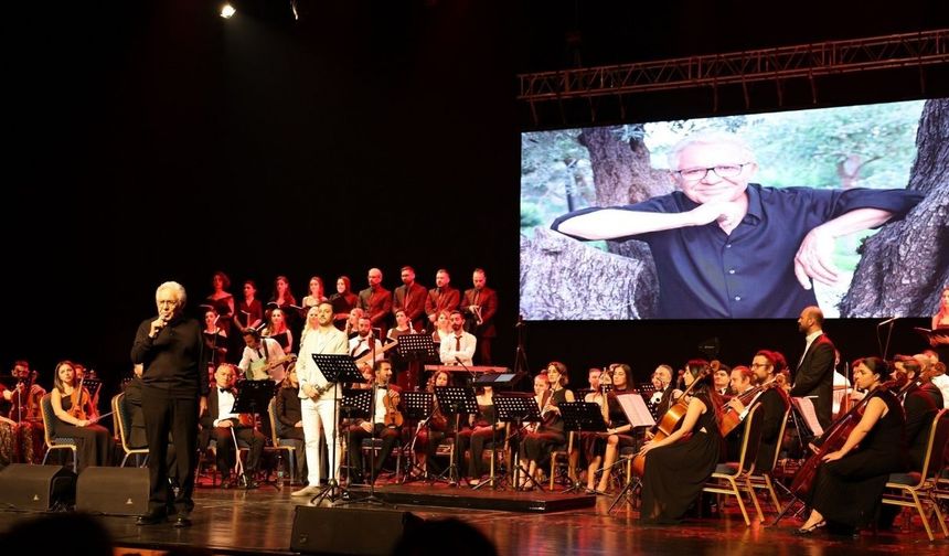 Diyarbakır’da Zülfü Livaneli rüzgarı
