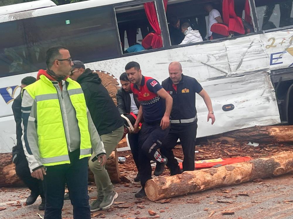 Çanakkale Otobüs Kazası2