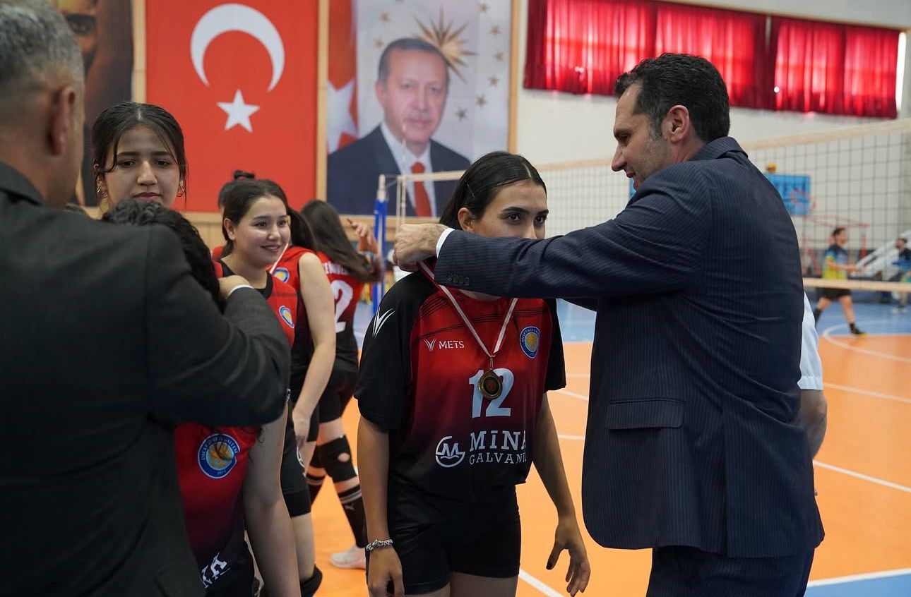 D İ C L E Ü N İ V E R S İ T E F İ N A L.2