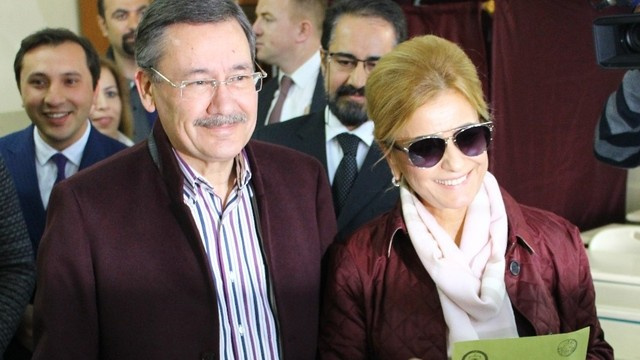 Nevin Gokcek Ve Melih Gokcek