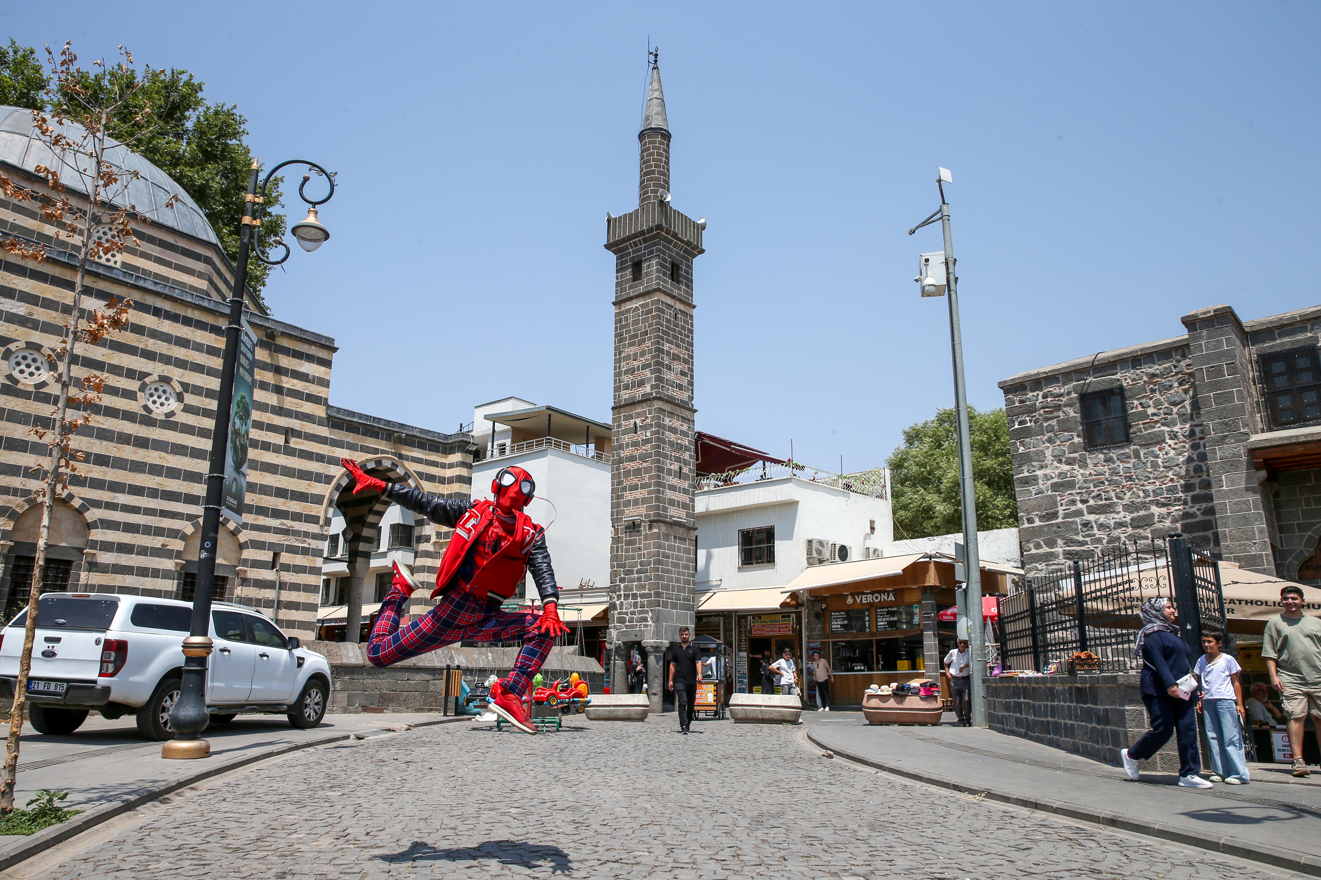 Örümcek Adam Diyarbakır3