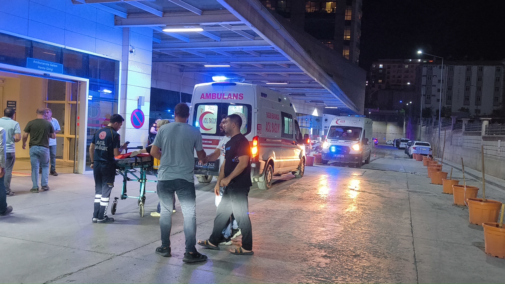 Ambulans Acil Gece2