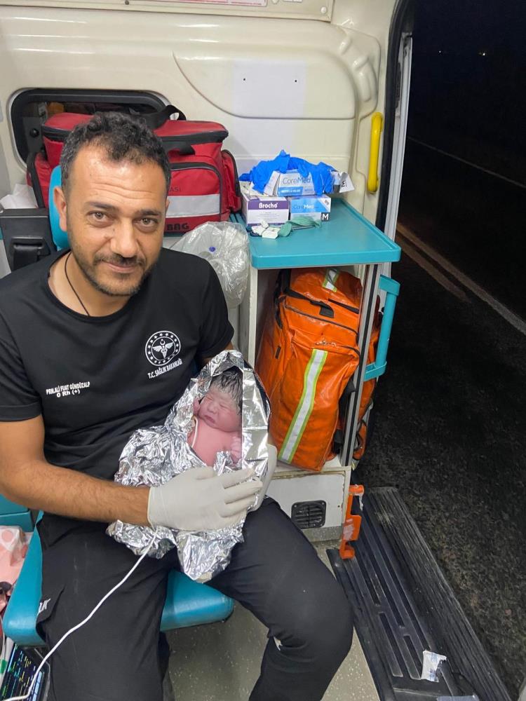 Ambulans Bebek Doğum