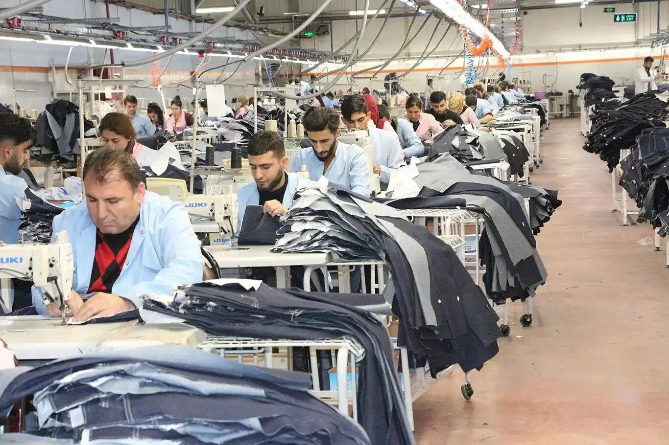 Işçi Fabrika Tekstil