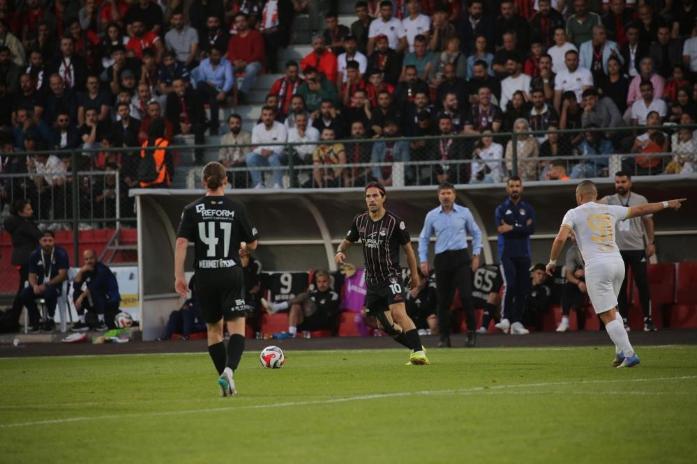 Van Amedspor1