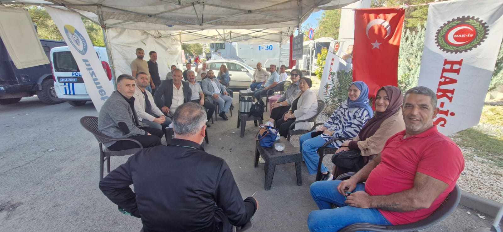 Hak Iş Işçi2