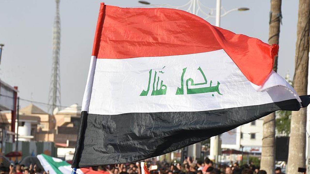 Patlama Bağdat’ı Sarstı
Yerel kaynakların aktardığı bilgilere göre saldırı, Bağdat’ın yoğun güvenlik önlemleriyle bilinen merkezî bir bölgesinde meydana geldi. Sabah saatlerinde aracına binen Meşhedani, hareket ettiği sırada infilak eden bomba sonucu ağır şekilde yaralandı. Olay yerine sevk edilen sağlık ekiplerinin tüm müdahalelerine rağmen Meşhedani kurtarılamadı.