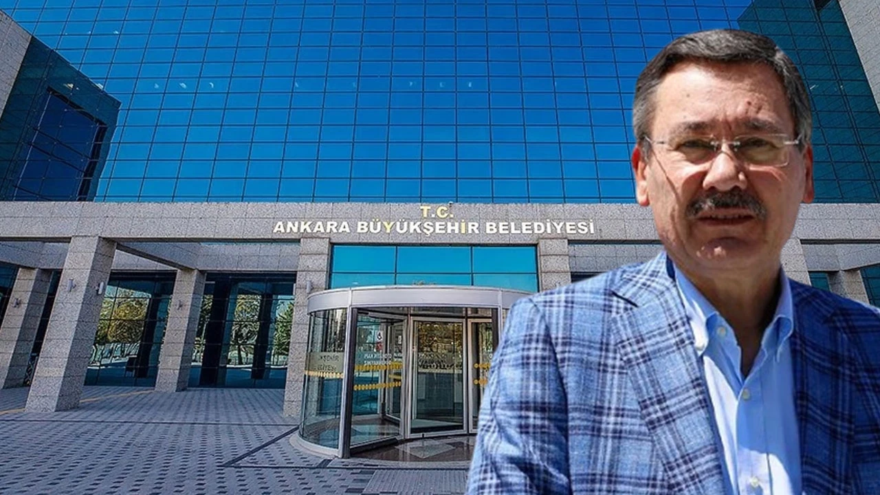 Halkın Huzuru ve Emeğimiz Hedef Alınıyor”
Belediye açıklamasında, yapılan dezenformasyonun yalnızca halkın doğru bilgiye ulaşmasını engellemediği, aynı zamanda sahada özveriyle çalışan ASKİ personelinin emeğini de hedef aldığı ifade edildi:
“Kamuoyunu kasıtlı olarak yanıltan bu paylaşımlar, hem halkın huzurunu hem de kentte büyük bir özveriyle çalışan ASKİ ekiplerimizin emeğini hedef almaktadır. Melih Gökçek hakkında suç duyurusunda bulunulacağını kamuoyuna duyururuz.”