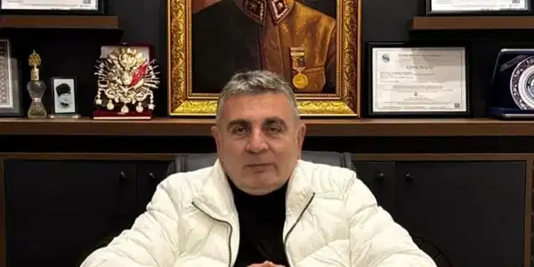 Milli Yol Partisi (MYP) Genel Başkan Yardımcısı Cengizhan Sancar, Muğla’nın Bodrum ilçesinde gece yarısı evinin önünde silahlı saldırıya uğradı. Sancar, kurşunların hedefi olmasına rağmen yere yatarak saldırıdan şans eseri yara almadan kurtuldu.