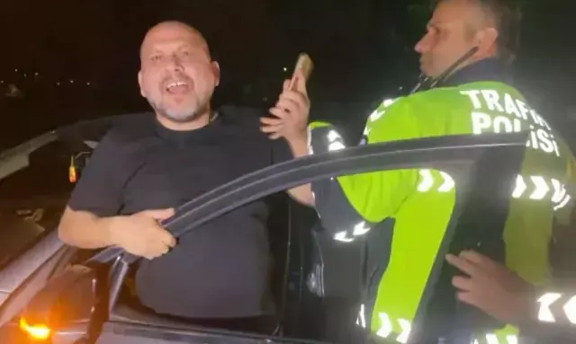 ‘Görevi Yaptırmamak İçin Direnme’ Suçundan Tutuklandılar
Emniyetteki işlemleri tamamlanan Yusuf K. ve Döne D., çıkarıldıkları sulh ceza hâkimliğince “görevi yaptırmamak için direnme” suçundan tutuklandı. Olay, toplumda büyük yankı uyandırırken, sosyal medyada da “hukukun üstünlüğü” ve “polislerin kararlı duruşu” övgüyle konuşuldu.