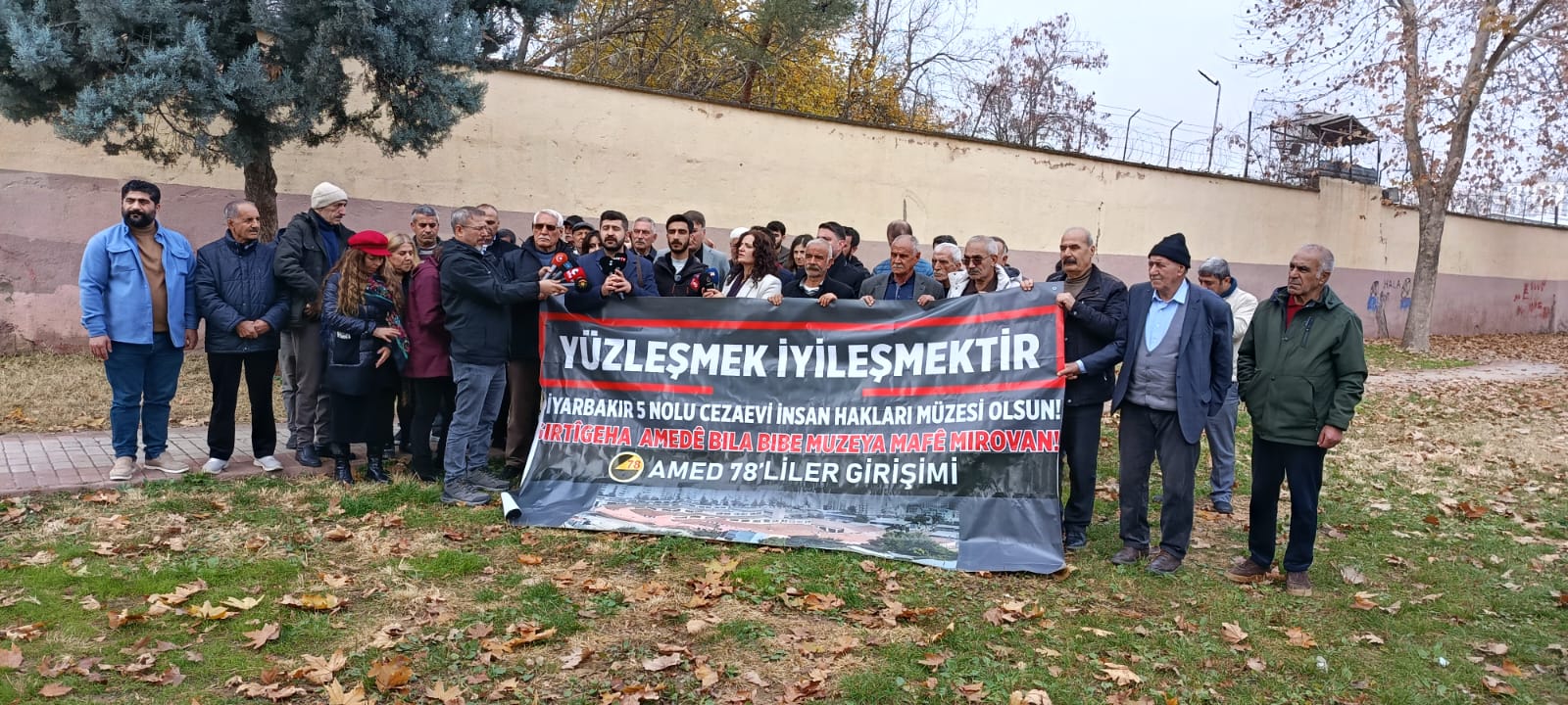 Amed Cezaevi Protesto